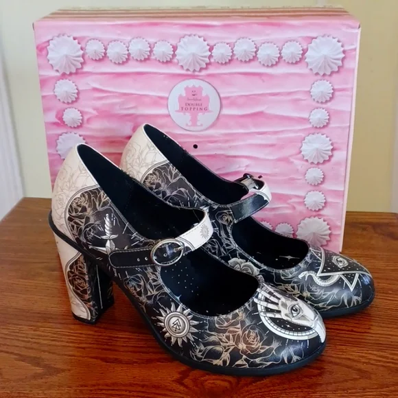 Sorel Sandals Women Chocolaticas® Lady Meow Women's Mary Jane